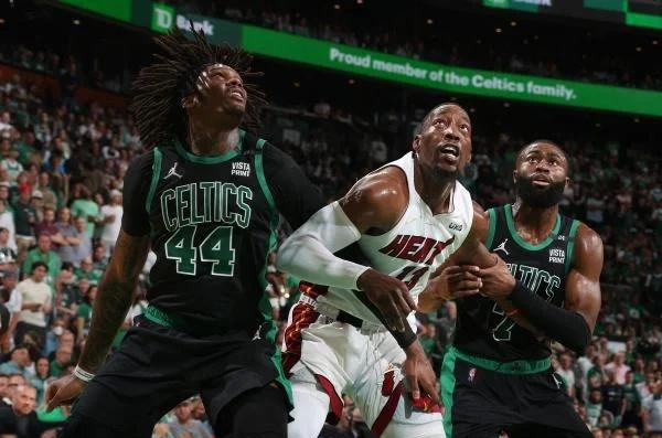 爱游戏中国关于阿扎伦卡重返赛场，比赛规则变更首场状态出色，热火观众沸腾！的信息